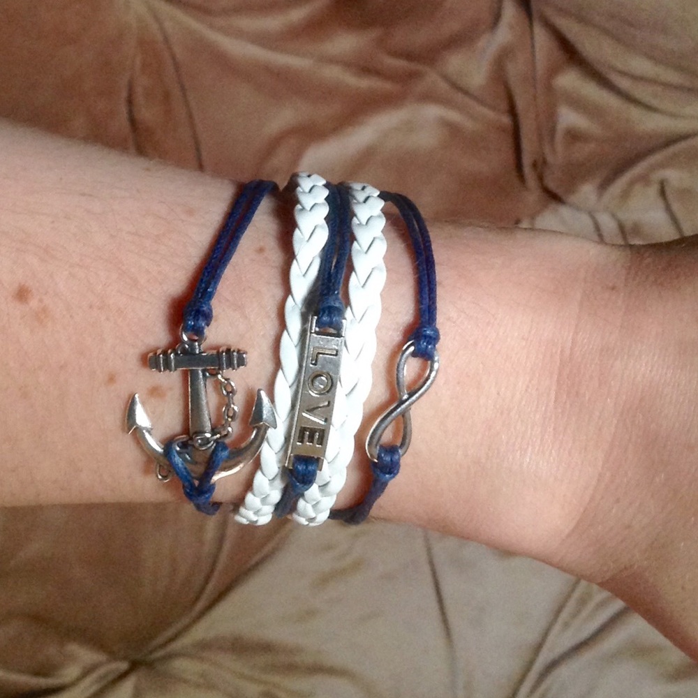 NWOT Love Anchor Infinity Bracelet